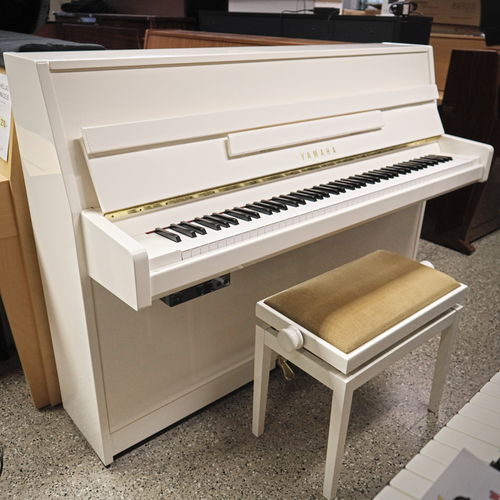 Yamaha B1PWH Silent-piano käytetty
